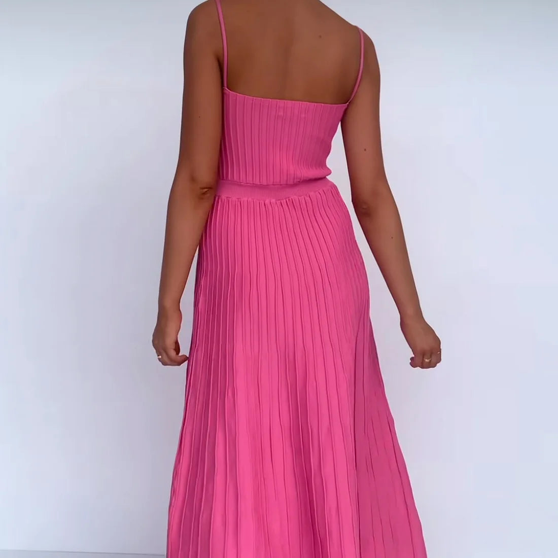 Vestido Larissa Malha Plissado - Midi Elegante