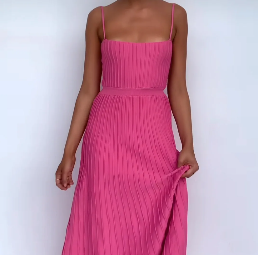 Vestido Larissa Malha Plissado - Midi Elegante