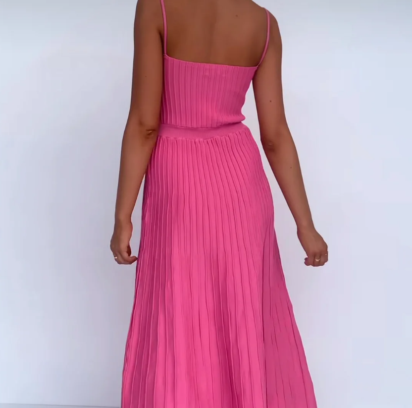 Vestido Larissa Malha Plissado - Midi Elegante